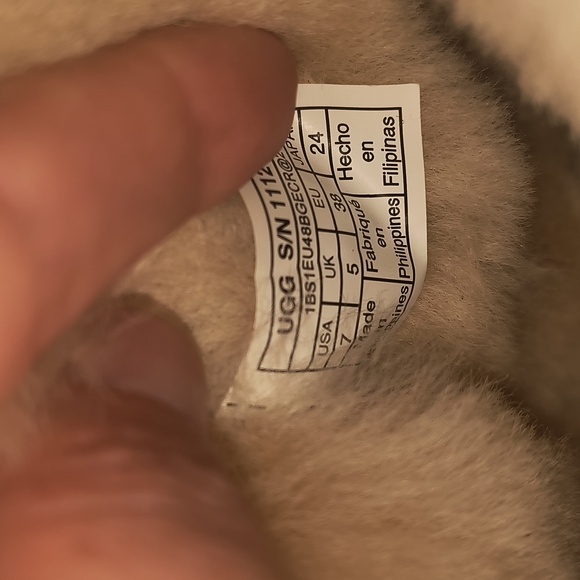 UGG Bailey Mini Zip Boots Size 7 - Picture 7 of 8